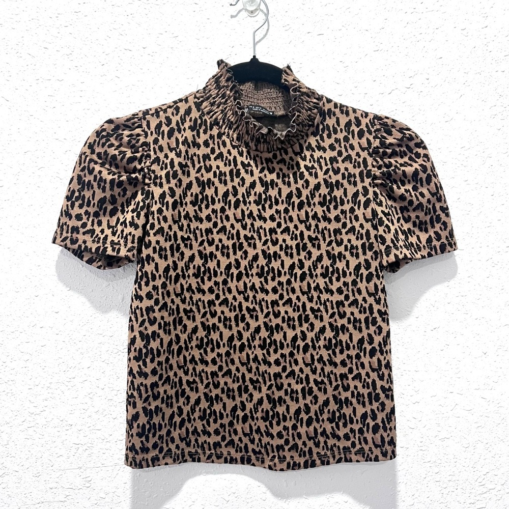 Zara Black and Tan Leopard Puff Sleeve Short Top